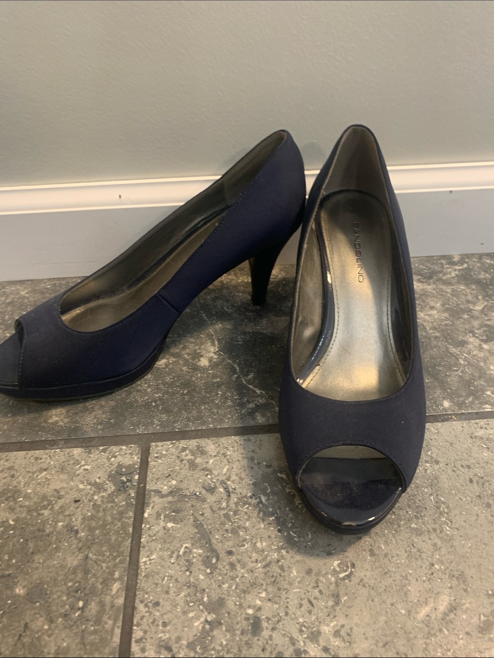 Bandolino Navy Peep-Toe Mid Heel Pumps